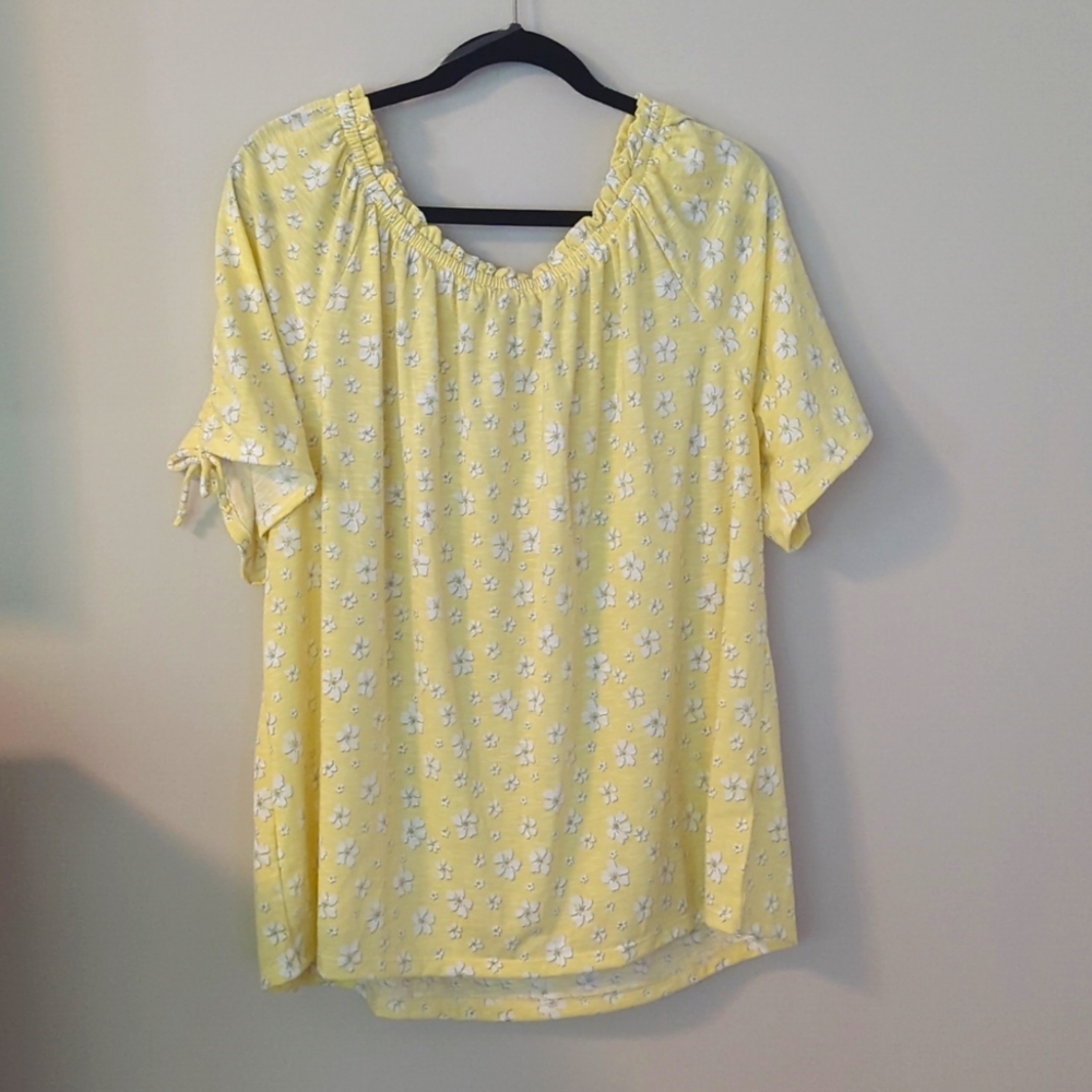 NWT Cato Plus Size Off the Shoulder Floral Top 18/20